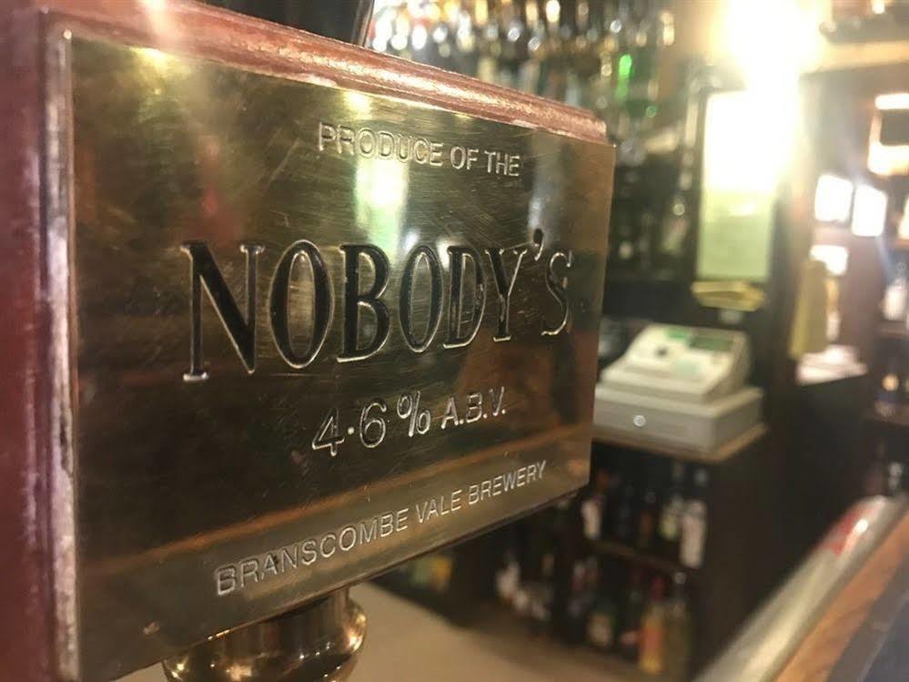The Nobody Inn Christow エクステリア 写真