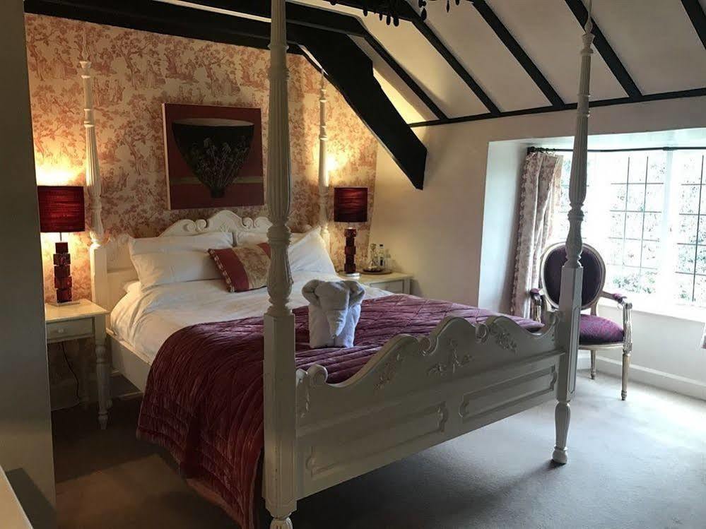 The Nobody Inn Christow エクステリア 写真